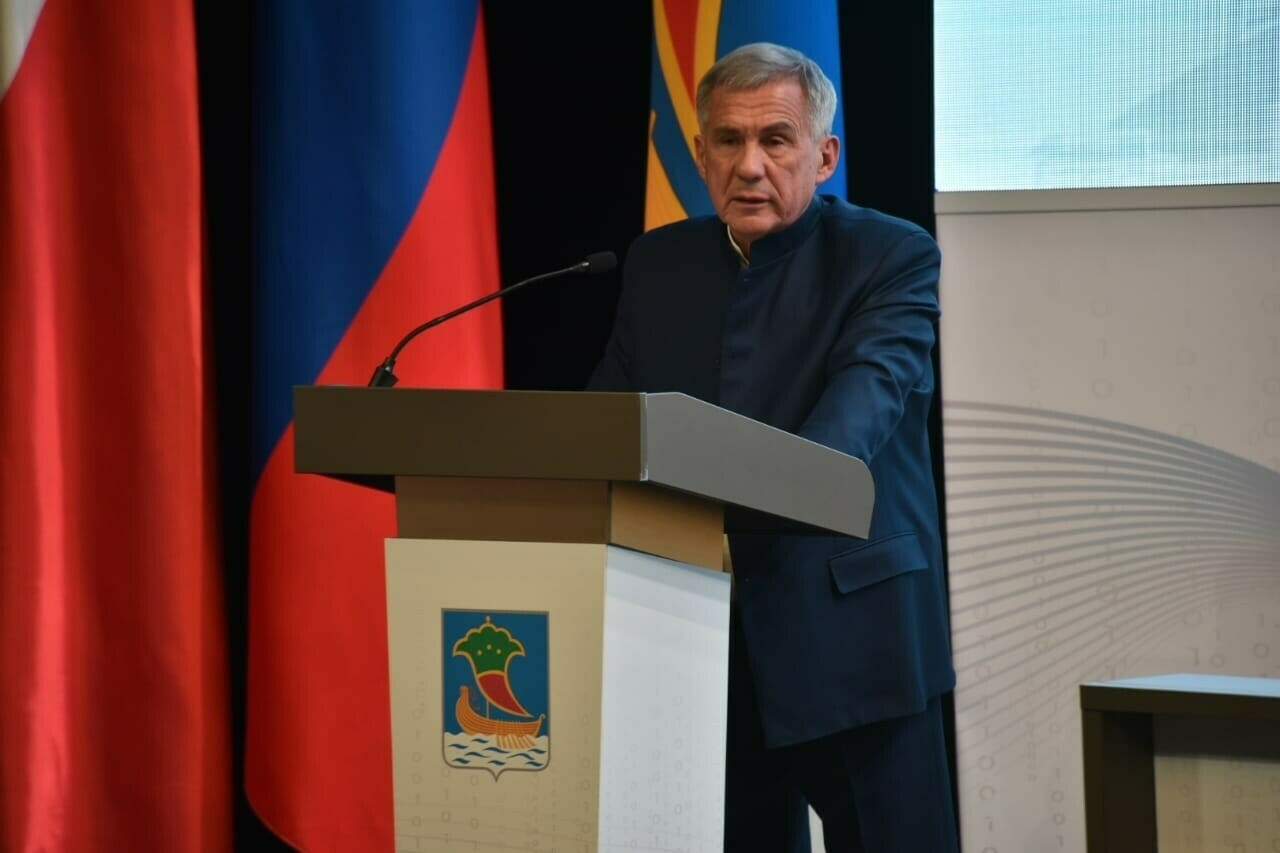 Миңнеханов Тукай районы һәм Чаллы башлыкларын проблемаларны хәл итүдә берләшергә чакырды