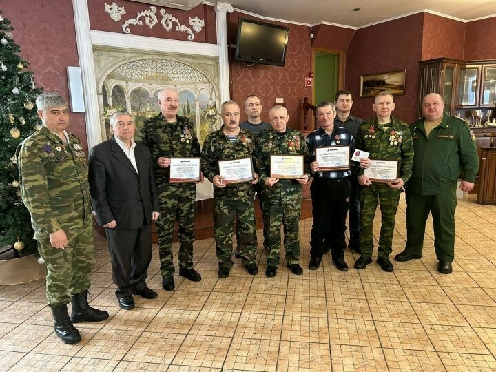 Зәйдә заводта эшләүче хәрби-ветераннарны хөрмәтләделәр