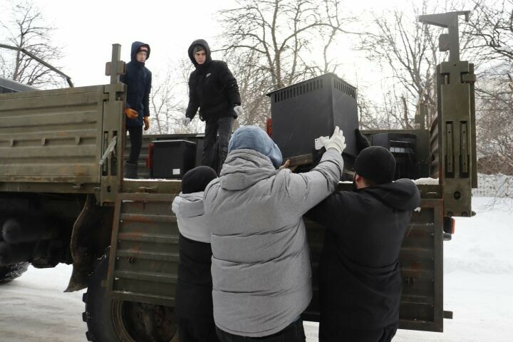 Чистайдан хәрбиләргә һәм Лисичанск шәһәрендә яшәүчеләргә гуманитар ярдәм җибәрелгән
