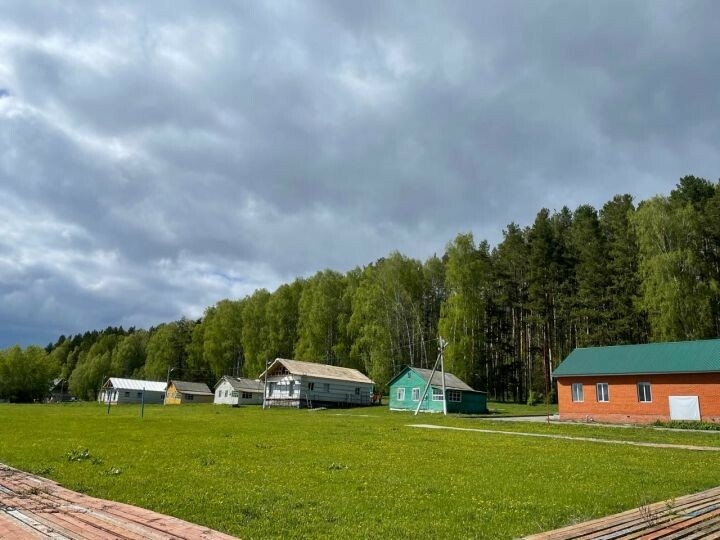 Яшьләр эшләре министры Балтачта балалар лагерында төзелеш эшләре белән танышты