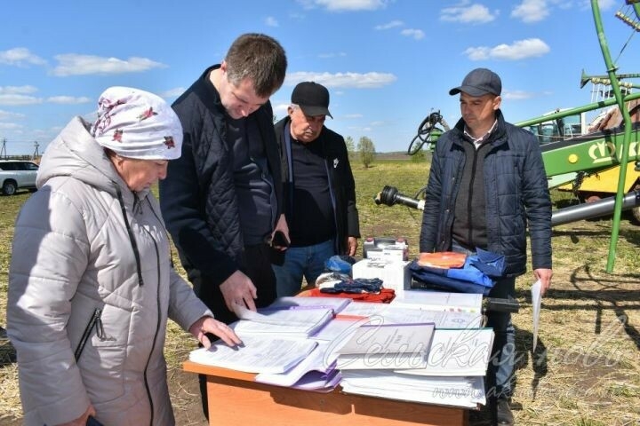 Аксубай районында терлек азыгы әзерләү сезонына әзерлекне тикшерделәр