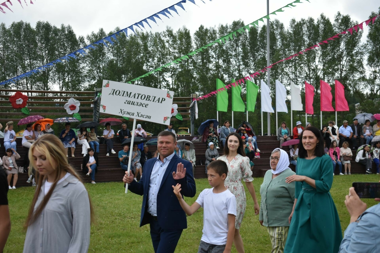 Кайбыч Сабан туенда берничә буын бер йортта гомер итүче үрнәк гаиләләр хөрмәтләнде