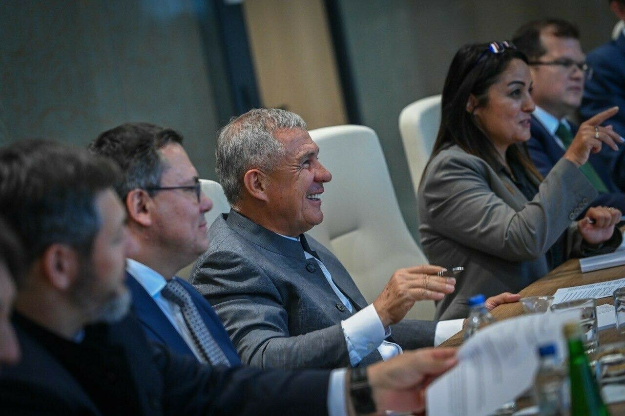 Миңнеханов Истанбулда Төркиянең эшлекле даирәләре вәкилләре белән очрашты