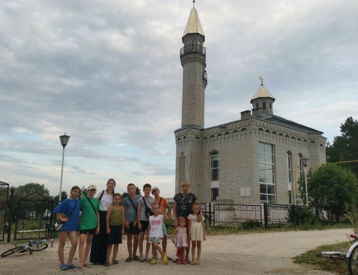 Югары Осланның Кызыл Байрак авылында Татарстан мәчетләре белән таныштылар