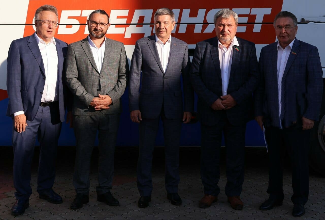 Актанышка «Бердәм Россия» берләштерә» автобус марафоны килде