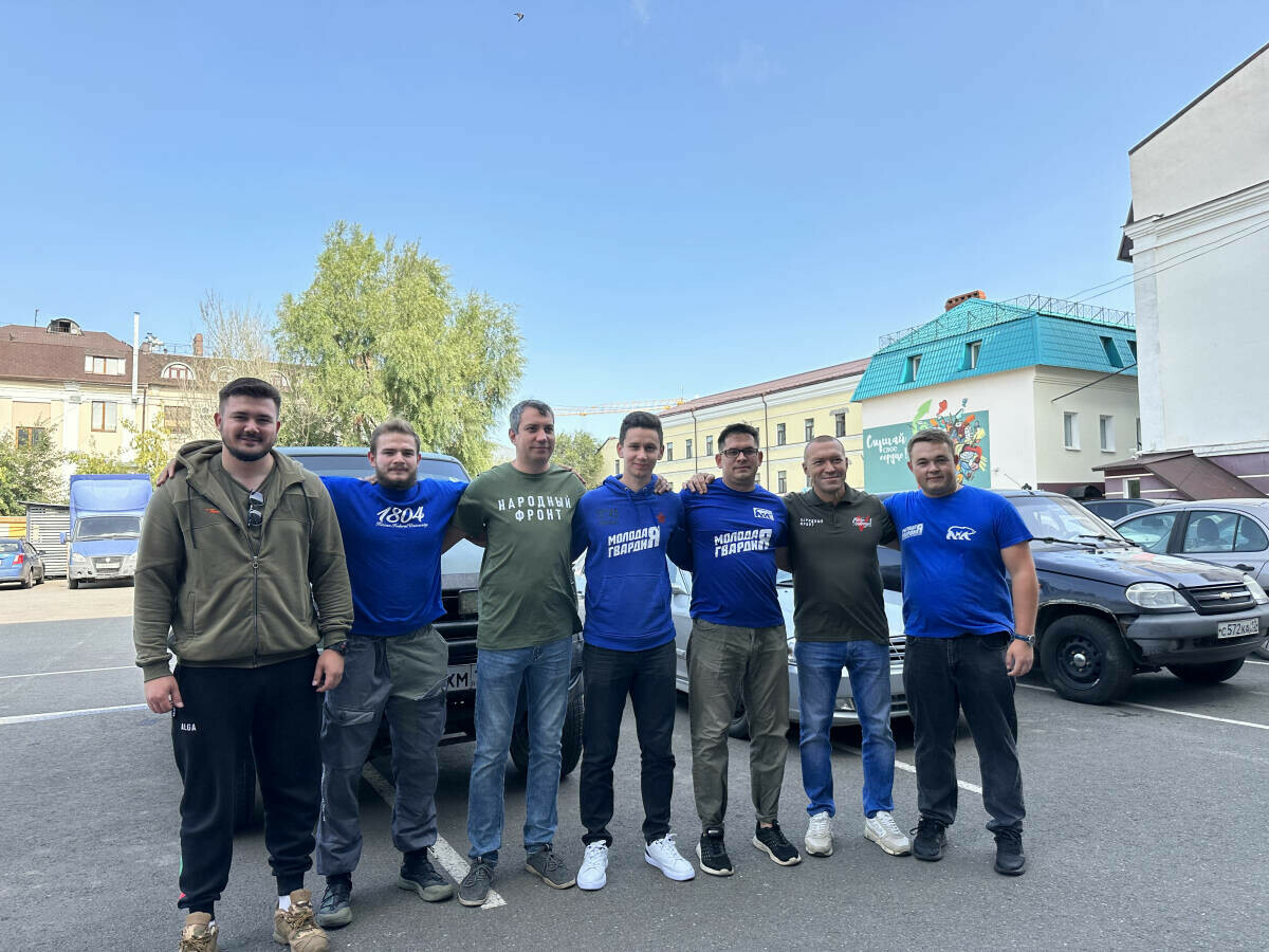 Татарстан яшьгвардиячеләре һәм халык фронты әгъзалары Донецкига гуманитар йөк алып китте