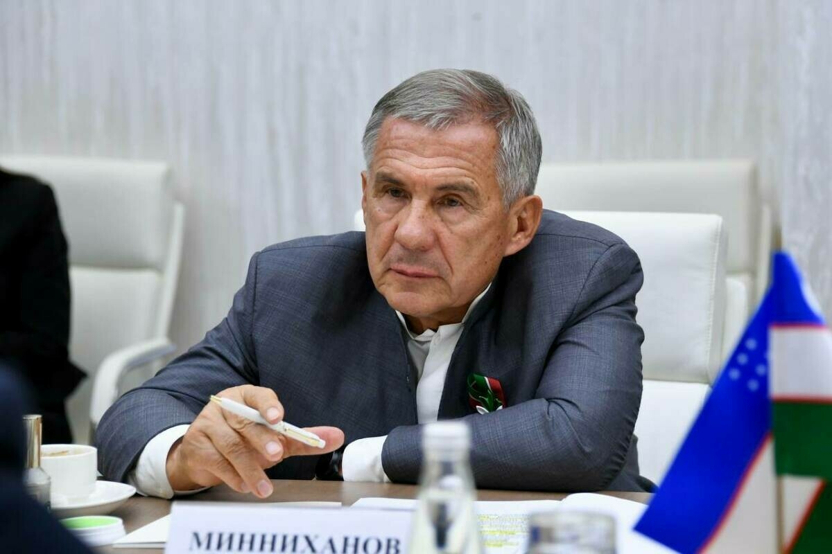 Миңнеханов Казанда Үзбәкстанның яңа билгеләнгән Генераль консулы белән очрашты