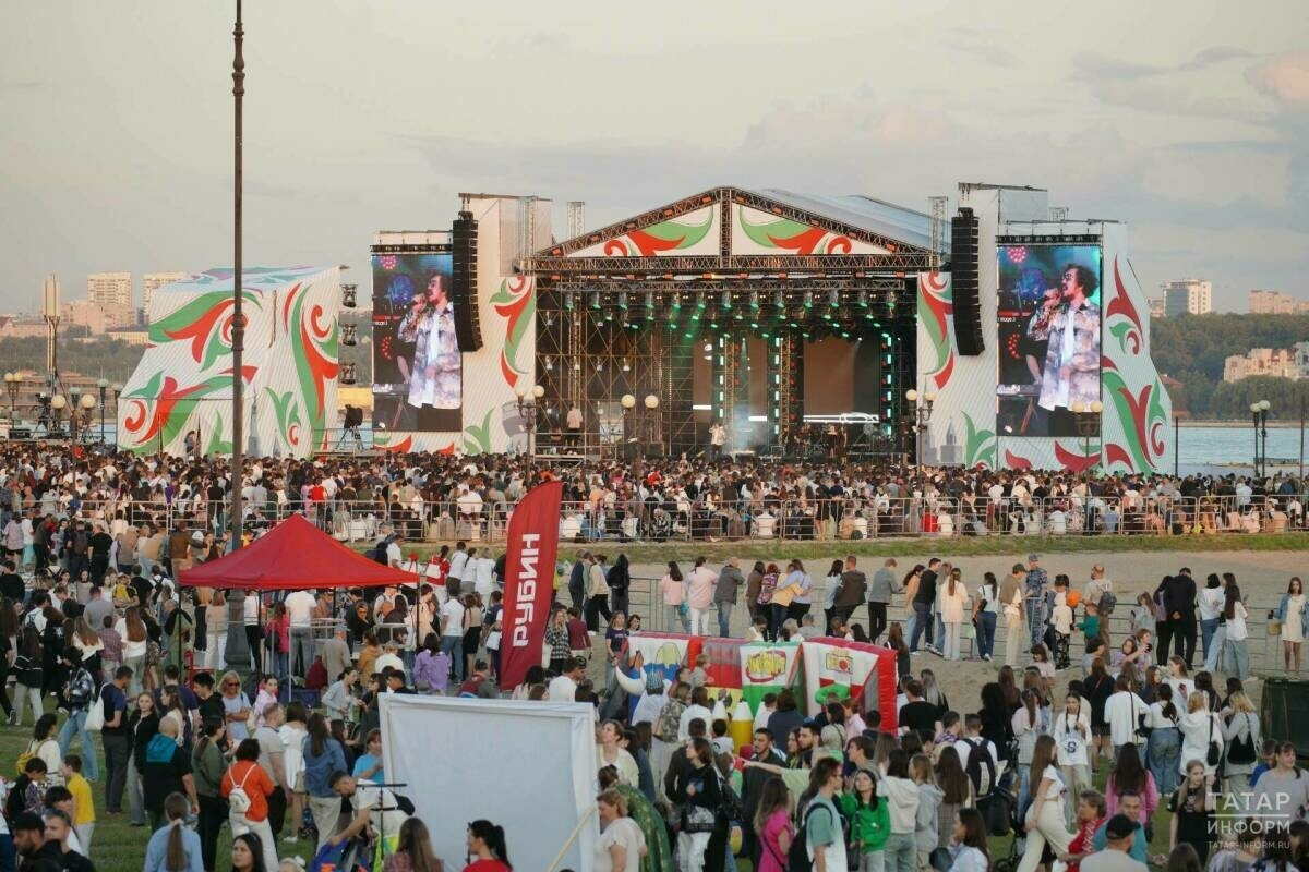 Татарстан Республикасы көнен бәйрәм итүдә 400 меңнән артык кеше катнашты