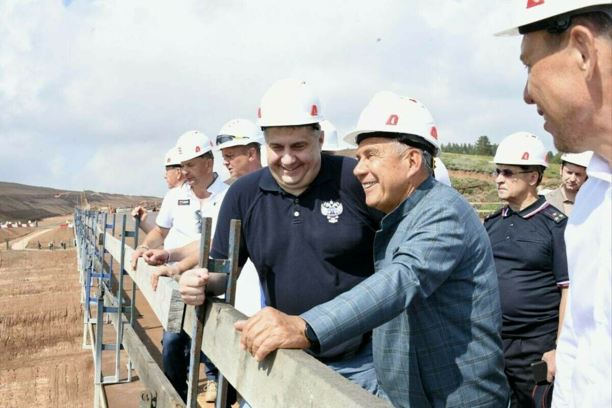 Рөстәм Миңнеханов: Кама аша төзелә торган күпердә машиналар хәрәкәтен быел ук ачабыз