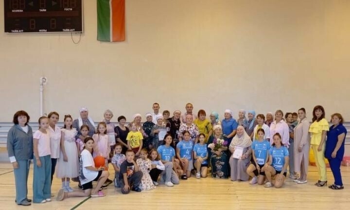 Яшел Үзән районы Норлат мәдәният йортында «Үзебезнекеләрне ташламыйбыз» дигән кичә булды