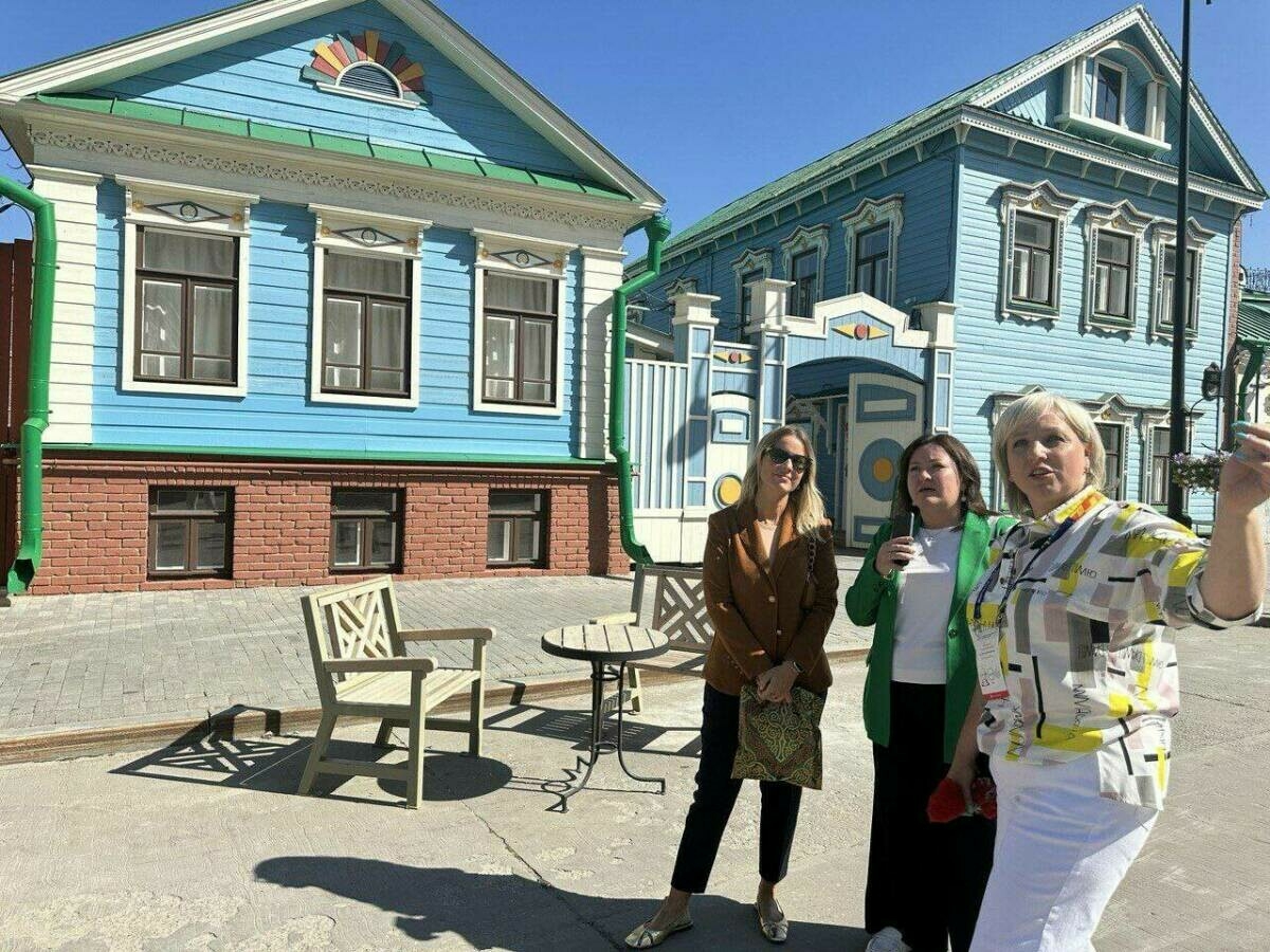 Төркиянең Россиядәге илчесенең тормыш иптәше Казанның Иске Татар бистәсендә булды