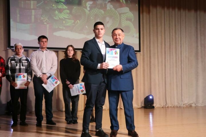 Саба аграр көллиятендә район башлыгы чыршысы үткәрелде
