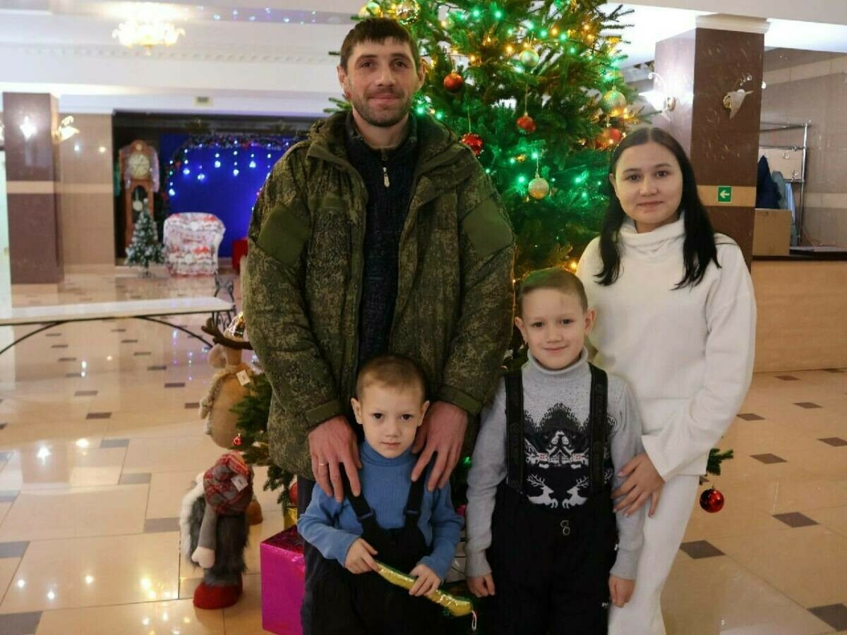 Актаныш хәрбие: Барлык егетләрнең исән-сау кайтуын, балаларның әтиле булып үсүен телим