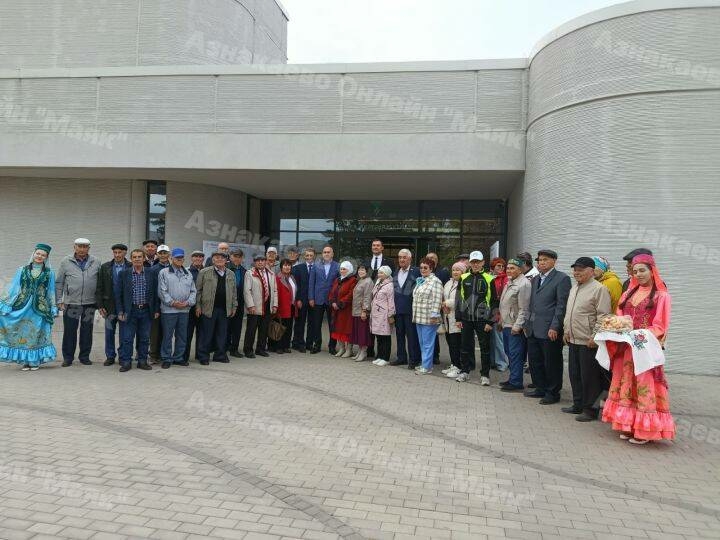 Азнакайда авыл хуҗалыгы ветераннарын хөрмәтләделәр