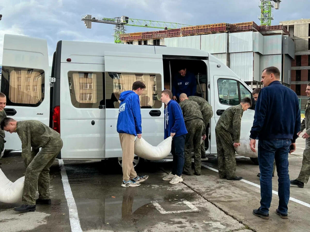 Татарстаннан «Бердәм Россия» партиясе Луганск халкына 33 гуманитар колонна әзерли башлады