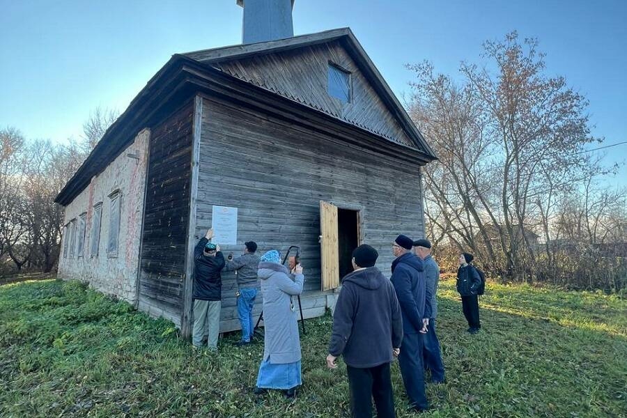 Кукмара районы Түбән Үрәс авылы мәчетенә дәүләт саклавына алыну турында элмә такта куелды