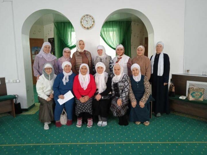 Апас «Җәмигъ» мәчетендә дини нәсыйхәтне халыкка җиткерү алымнары турында сөйләштеләр