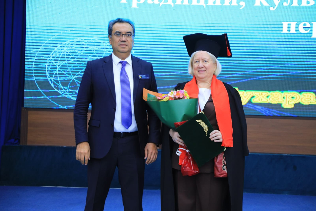 Әлфия Йосыповага Бохара университетының Мактаулы профессоры исеме бирелде