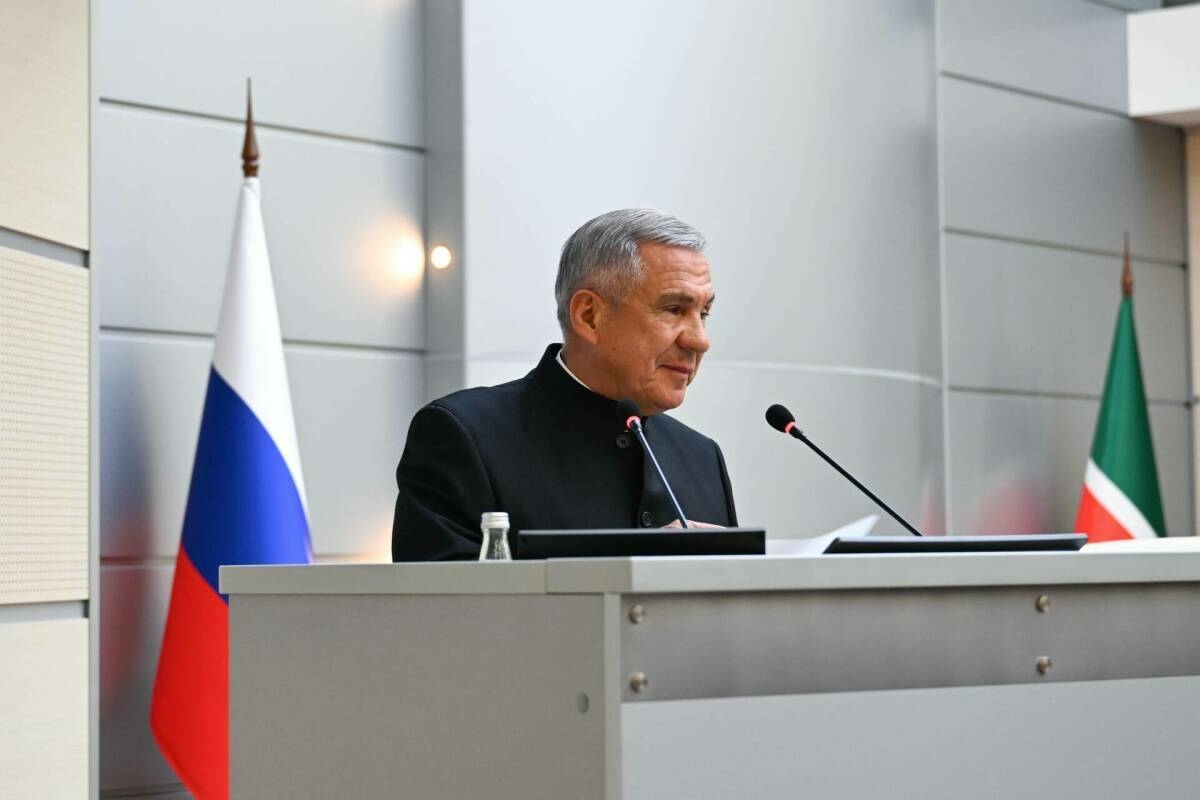 Миңнеханов Эчке эшләр министрлыгы хезмәткәрләренә профессиональлек өчен рәхмәт әйтте