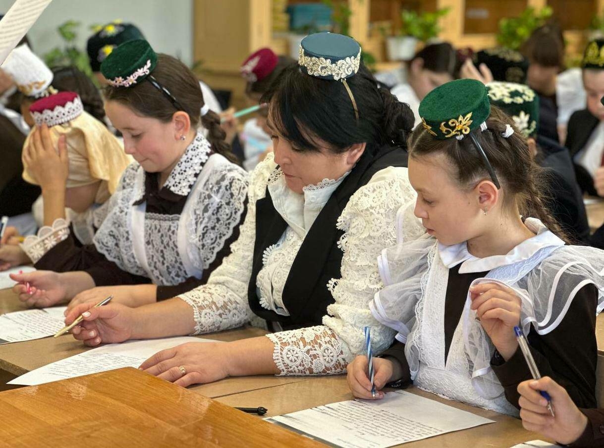 Арчада «Татарча диктант»ка картлар йортында яшәүчеләр дә кушылды