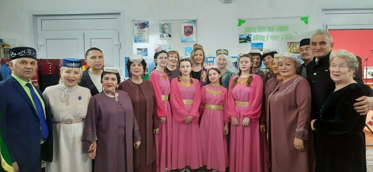 Чардаклы районы Иске Үрәнбаш авылы мәдәният йортында Татар теле һәм мәдәнияте көне узган