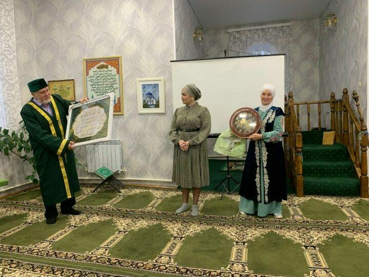 Минзәлә районы Хуҗәмәт авылы мәчетенең 25 еллыгын билгеләп үттеләр