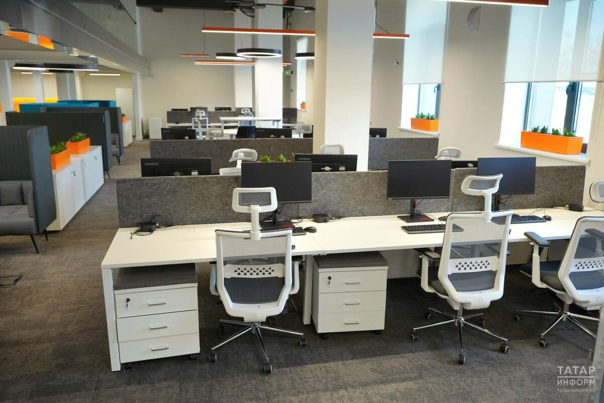 Татарстанлыларга кемнәрне Яңа ел бәйрәмнәрендә эшкә чакыртып китерә алмауларын әйттеләр