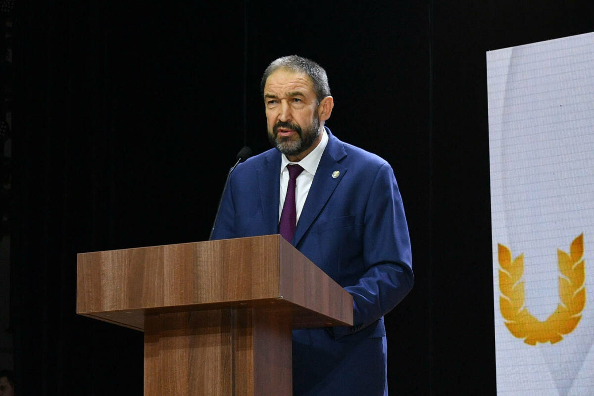 Песошин иминлек органнары хезмәткәрләрен һөнәри бәйрәмнәре белән котлады