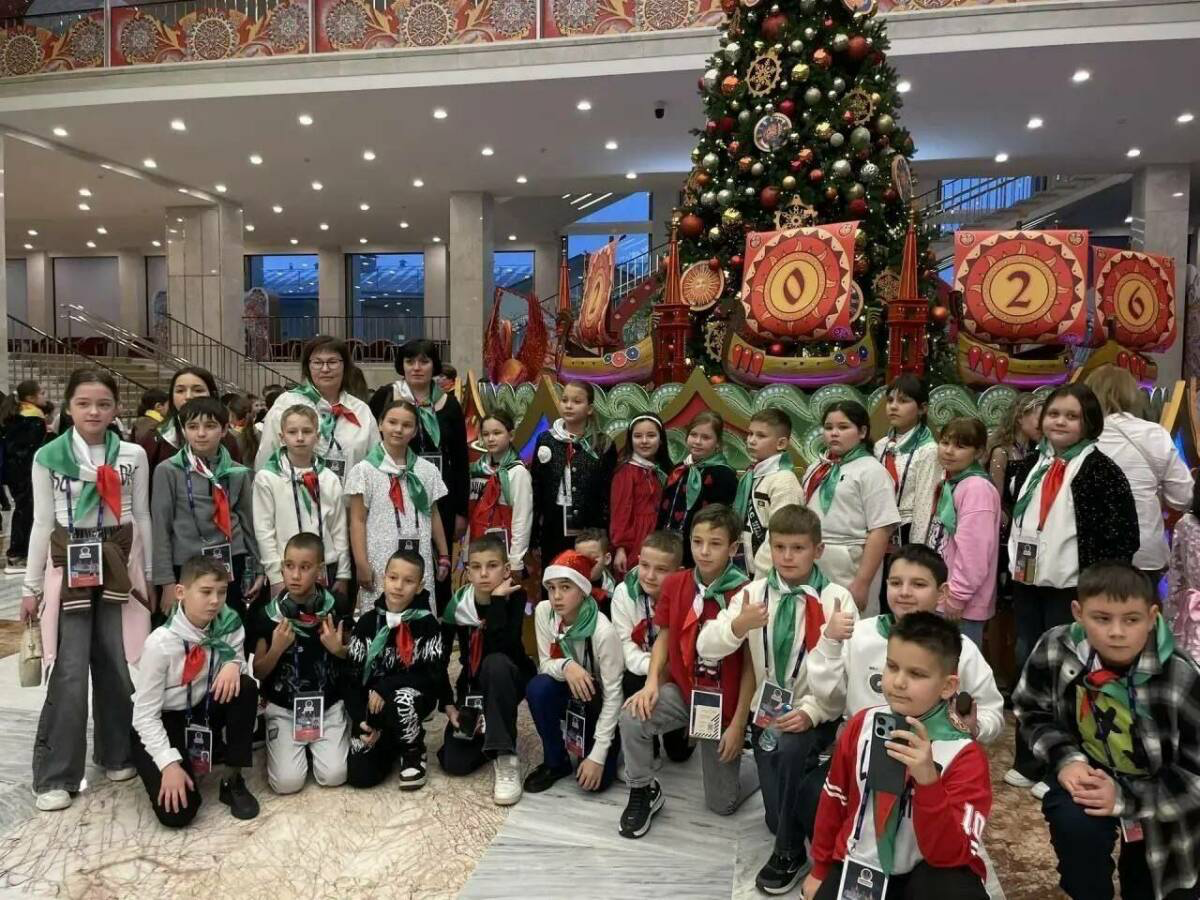 Татарстаннан 113 махсус операция хәрбие баласы Кремль чыршысында булды