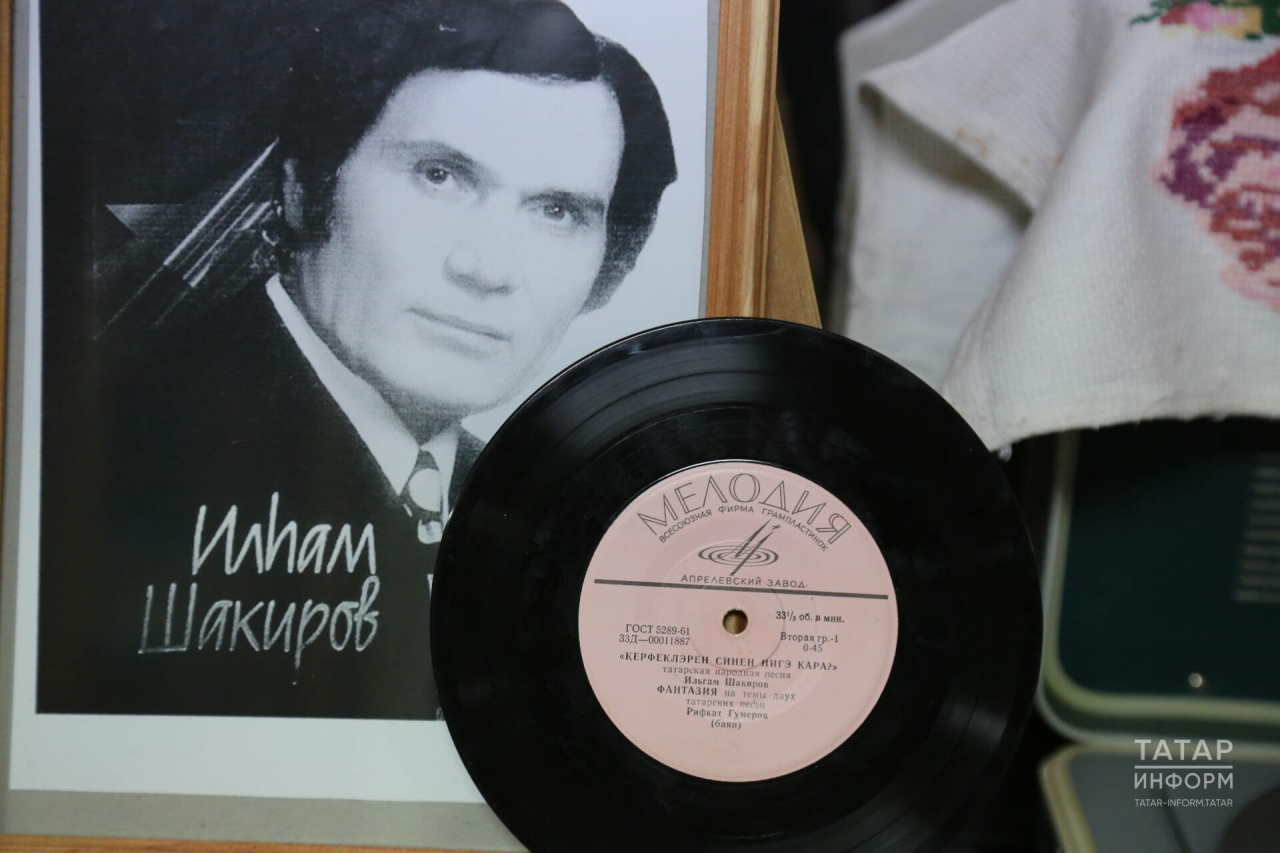 Милли китапханәдә «Илһам Шакиров: бөек халык җырчысы» документаль фильмын күрсәтәләр