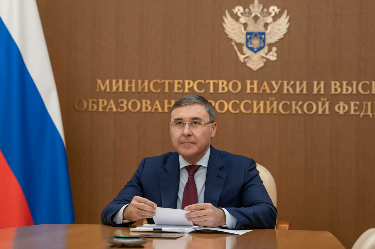 Фальков Казанда узачак Россия венчур форумына әзерлек турында: Эзлекле һәм уңышлы бара