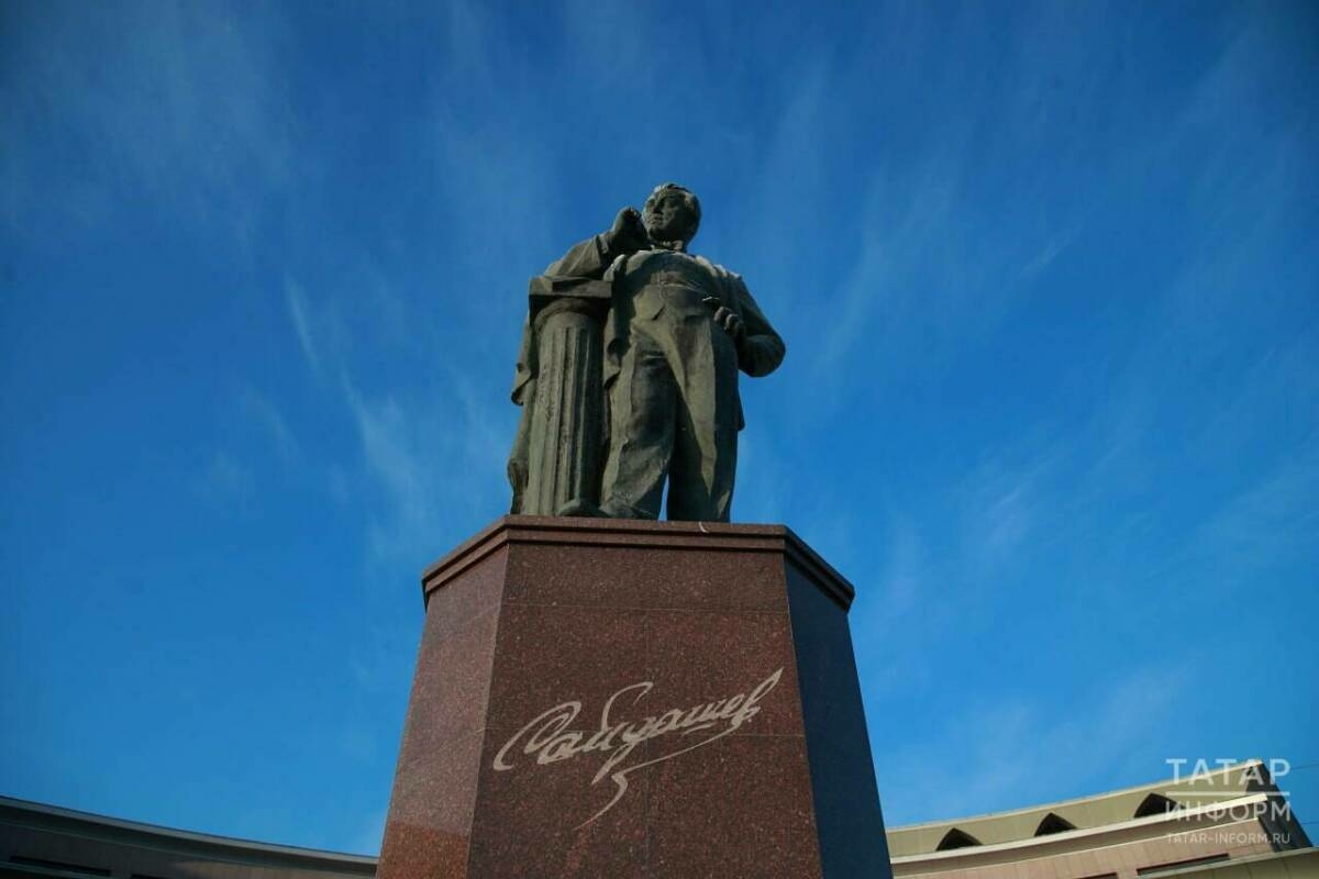 Миңнеханов татарстанлыларны Салих Сәйдәшевкә 125 яшь тулу белән котлады