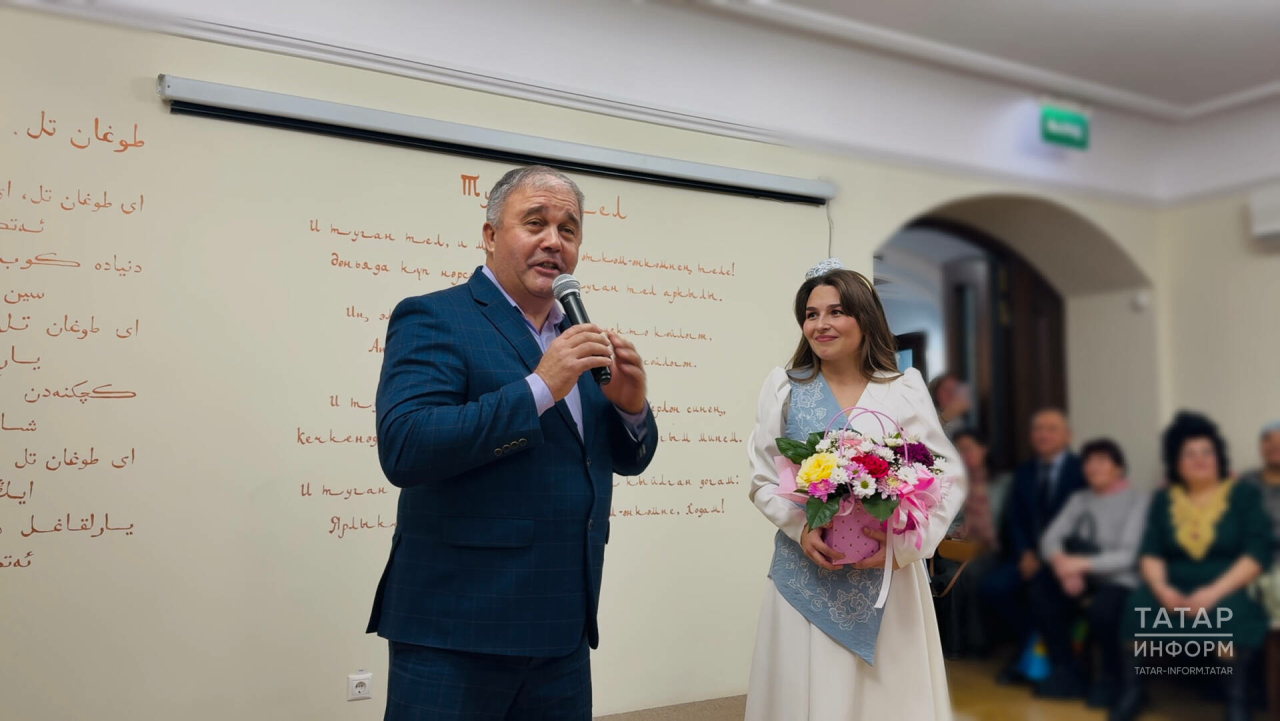 Рөстәм Закиров Зәлия Саттарованың беренче концертында: Зәлия бик чибәр, уңган кыз