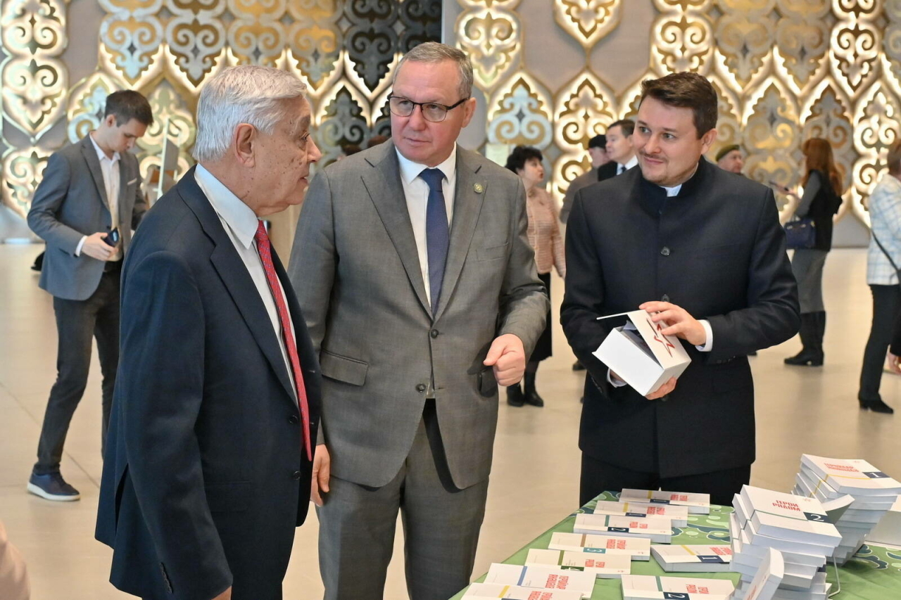 Фәрит Мөхәммәтшин киләсе ел Татарстанда Хәрби һәм хезмәт батырлыгы елы булуын искәртте