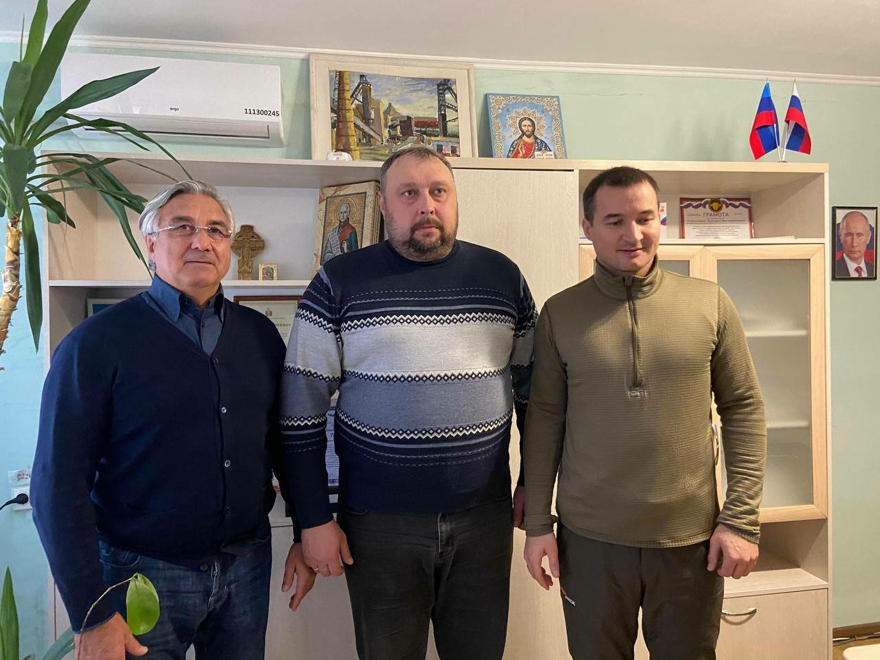 Васил Шәйхразиев эш сәфәре белән Донецк һәм Луганск Халык Республикаларына килде