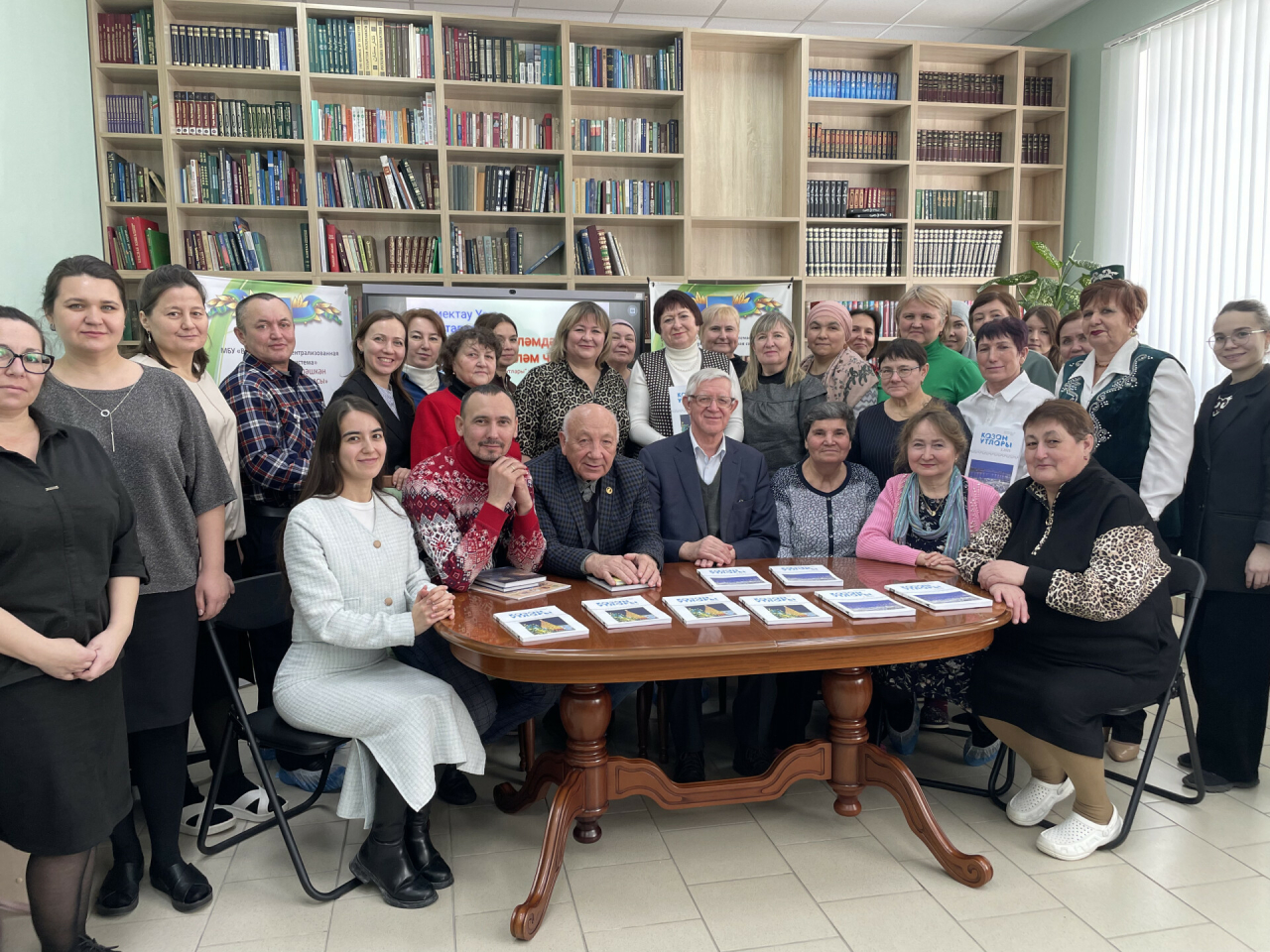 Биектау үзәк китапханәсендә «Казан утлары» журналы редакциясе белән очрашу булды
