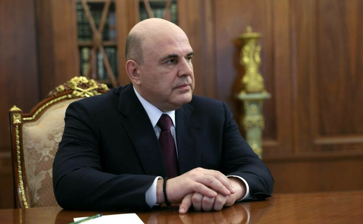 Михаил Мишустин Рөстәм Миңнехановны Ватанны саклаучылар көне белән котлады