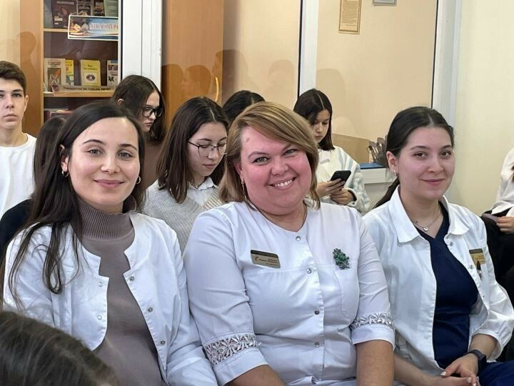 Актаныш район үзәк хастаханәсендә булачак табиблар өчен ачык ишекләр көне булды