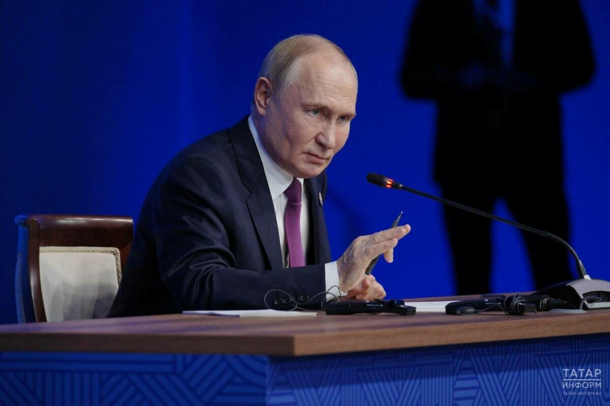 Путин Татарстанны олимпиадаларда җиңүчеләр өлеше буенча төбәкләр арасында билгеләп үтте