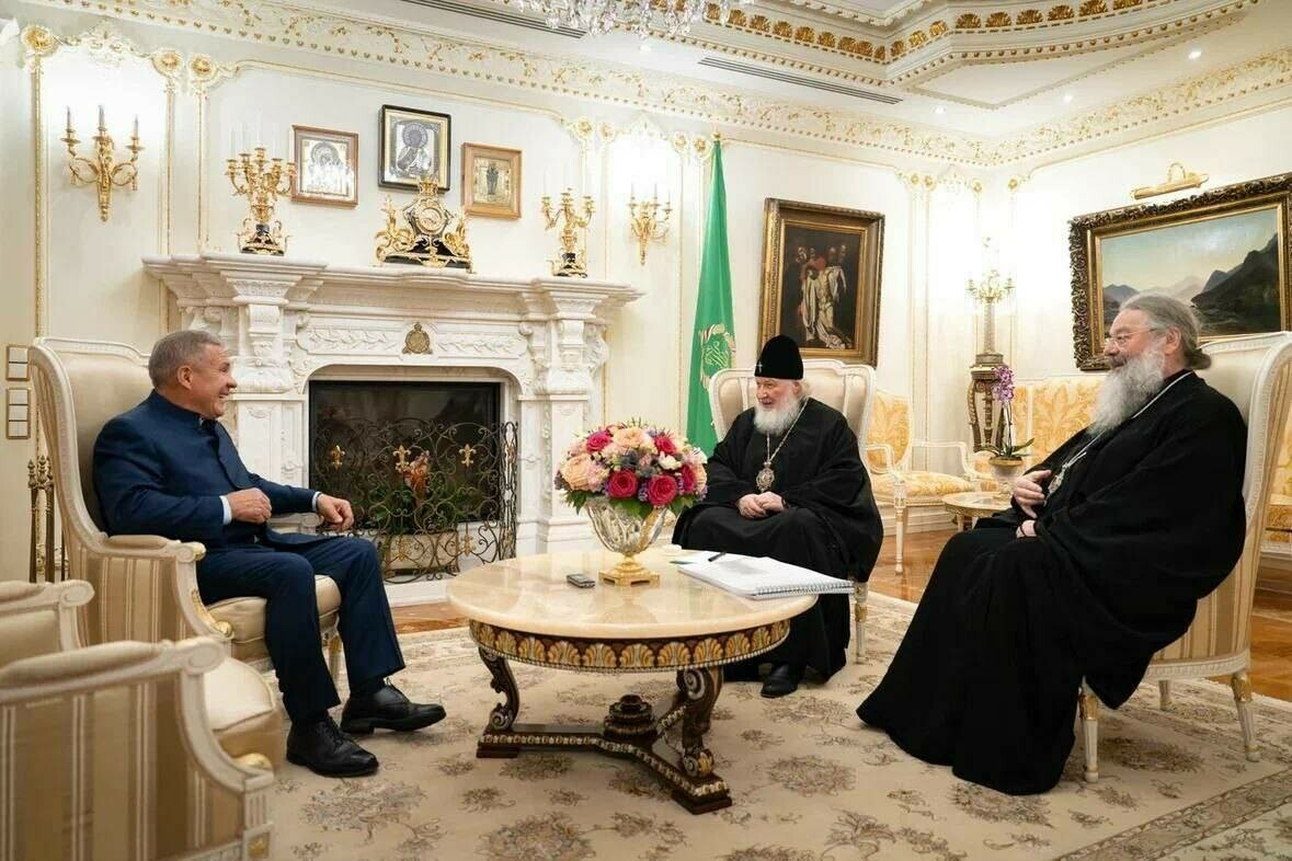Миңнеханов Патриарх Кирилл белән Татарстанда гамәлгә ашырылучы проектлар хакында сөйләште