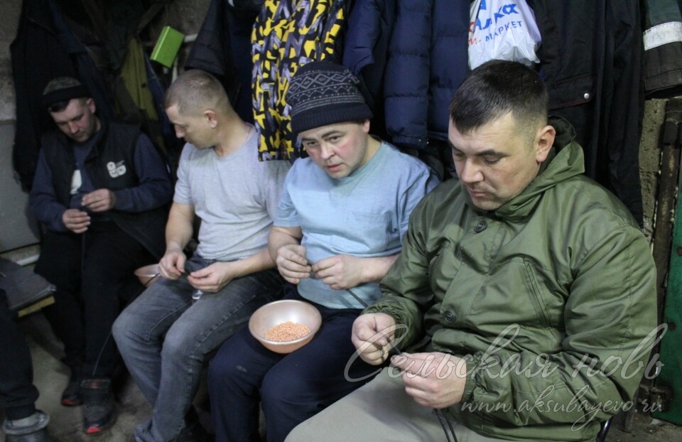 Аксубай волонтерлары пилотсыз очкычларга каршы көрәш өчен махсус патронга эшләнмәләр ясый