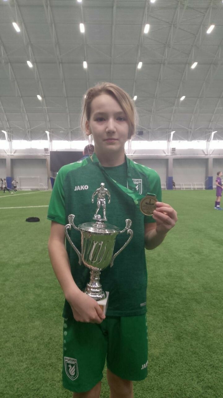 Әлки районында укучы кыз «Рубин» футбол командасында җиңүгә иреште