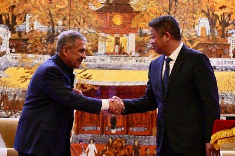 Рөстәм Миңнеханов Ханой шәһәре Халык комитеты рәисе урынбасары белән очрашты