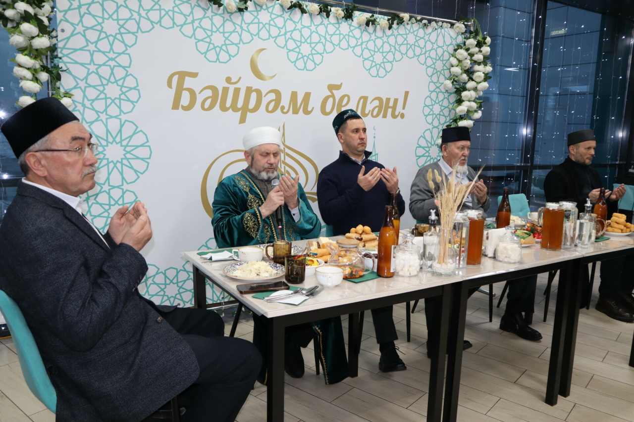 Чаллыда хәрбиләрнең якыннары өчен ифтар уздырдылар