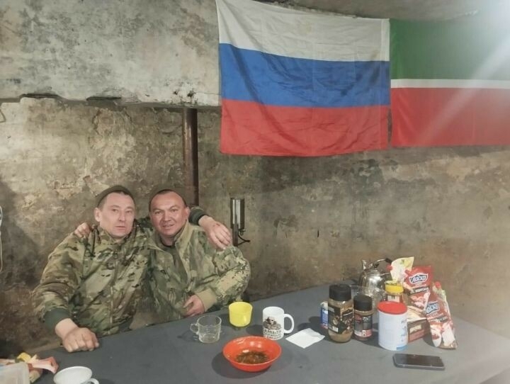 Яшел Үзән районы Норлат авылы волонтерлары үз частена «УАЗ» машинасы, посылкалар җибәрде