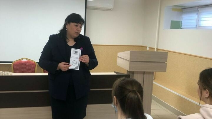 Саба үзәк район хастаханәсенең актлар залында йөкле пациентлар өчен атналык дәрес булды