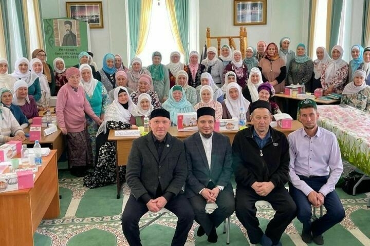 Лениногорскиның Түбән Чыршылы авылында «Ризаэддин Фәхреддин мирасы» бәйгесе булды