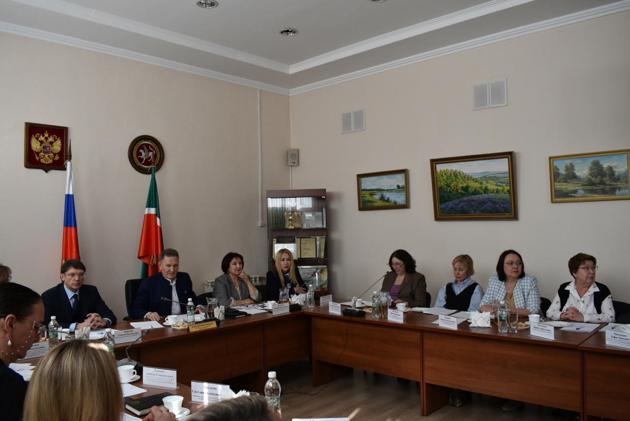 Татарстан Дәүләт алкоголь инспекциясендә атланмай һәм сырларның дегустациясе булды