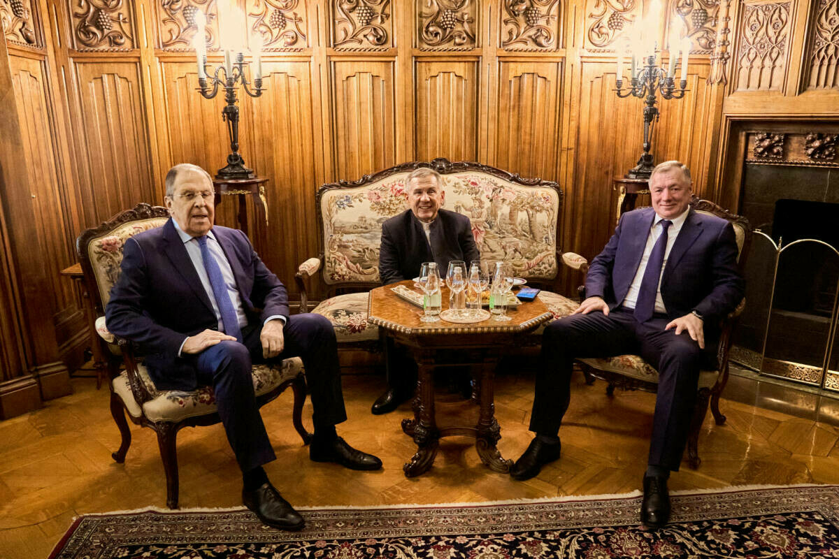 Миңнеханов Ислам хезмәттәшлек оешмасы илләре илчеләрен KazanForum да катнашырга чакырды