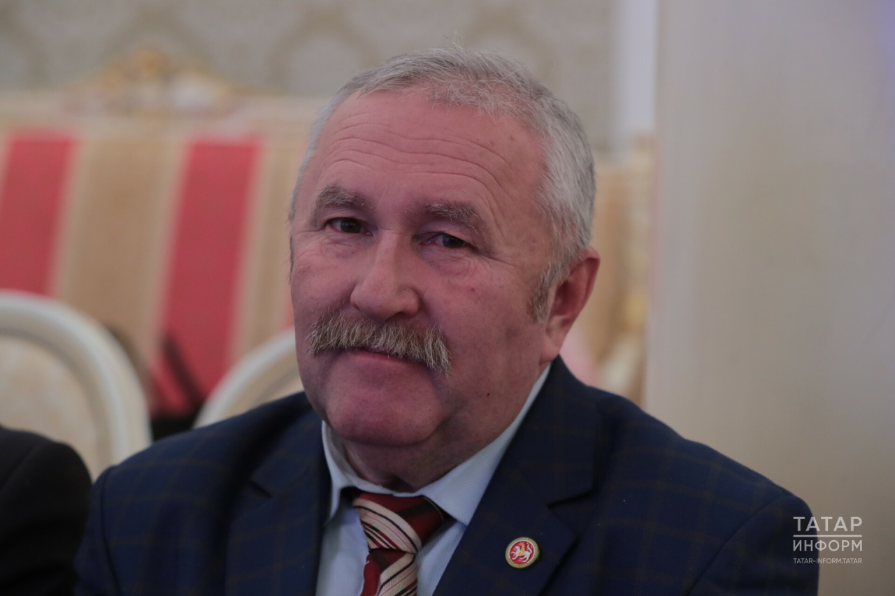 «Үлемсез полк»та катнашкан Вакыйф Нуриев: Әтине медальсез калдырганмын